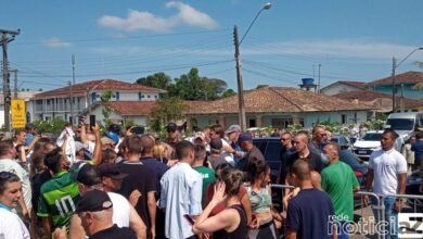 Enquanto a Bahia pede socorro, Bolsonaro curte o descanso em Santa Catarina