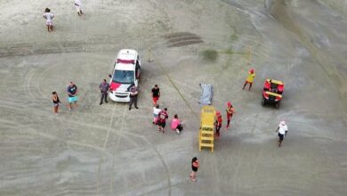 Adolescente que desapareceu no mar é encontrado em praia de Guarujá