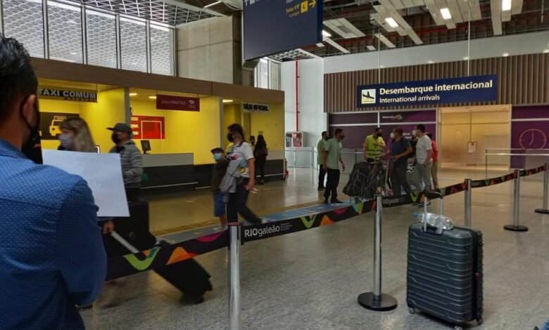 Comprovante de vacina é exigido pelas companhias aéreas