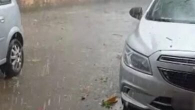 Granizo toma conta de cidade paulista em pleno verão