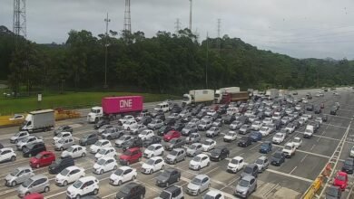 carros descem para Baixda Santista