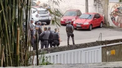 Confronto entre Polícia Militar e suspeitos deixam uma mulher baleada em Santos