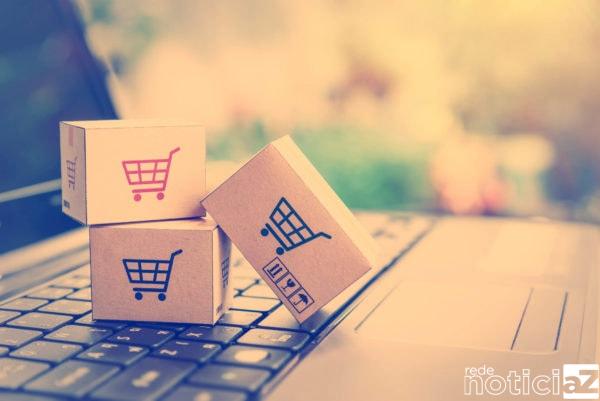 Compras por e-commerce crescem 76% no Brasil