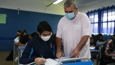 Guarujá terá volta às aulas 100% presenciais na quarta-feira