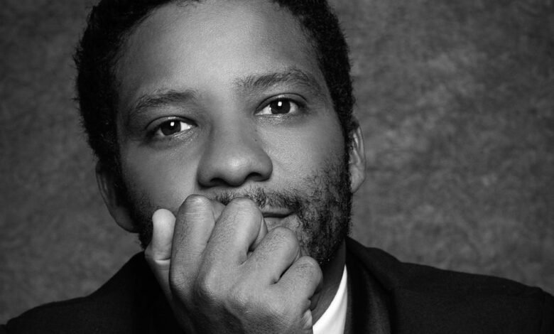 Cantor é abordado e tem arma apontada na cara pela PM no Litoral