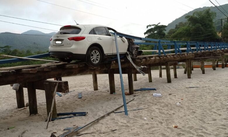 Dois homens são presos após agredirem funcionário de pousada em São Sebastião