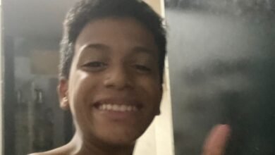Menino atingido por tiro recebe alta após cirurgias