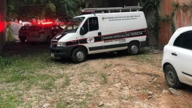 Corpo de homem é encontrado dentro do porta-malas de carro em Caraguatatuba