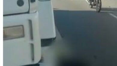 Motorista morre atropelado durante conserto de carreta em rodovia de Guarujá