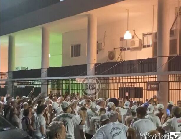 Protesto da torcida do Santos