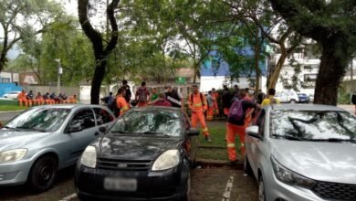 Trabalhadores de obra da Comgás realizam protesto em Cubatão