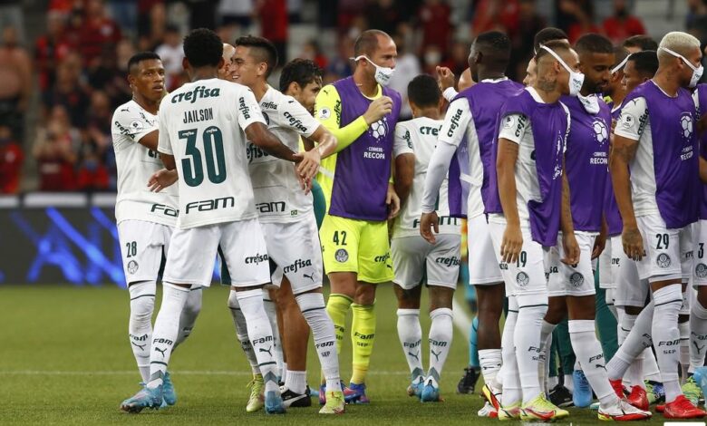 Palmeiras arranca empate contra o Athlético-PR, no primeiro jgoo da final da Recopa Sul-Americana