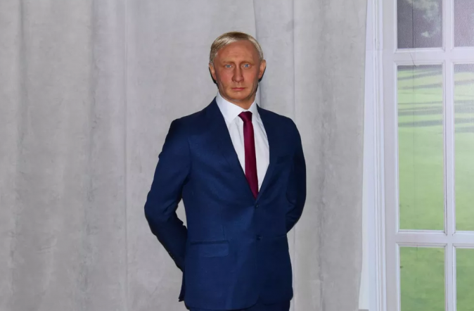 Estátua do Presidente da Rússia é retirado do museu de cera em Olímpia