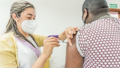 O 'Domingão da Vacinação' contra a Covid-19 e contra a gripe acontece na Baixada Santista