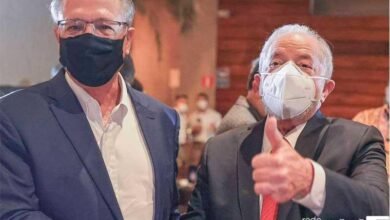 Geraldo Alckmin se filia ao PSB e será o vice de Lula