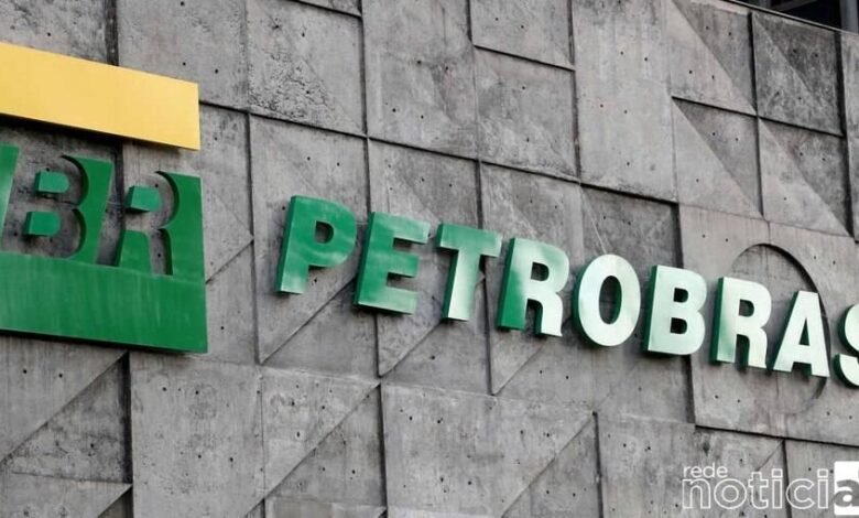 Governo federal troca o comando da Petrobras e indica Adriano Pires para ser o novo presidente