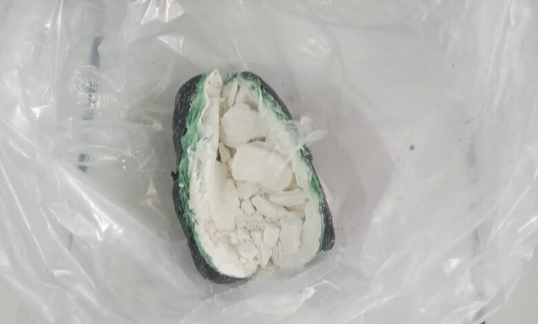 Mulher é detida ao tentar entrar em presídio com drogas em partes íntimas