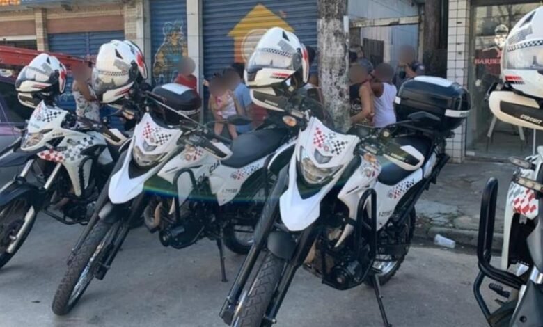 Mulher é encontrada morta dentro de casa do Guarujá
