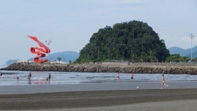 VÍDEO - Turista morre afogado enquanto mergulhava em praia de Santos