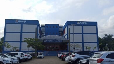 Lei de reajuste de salários dos servidores de Guarujá é sancionada