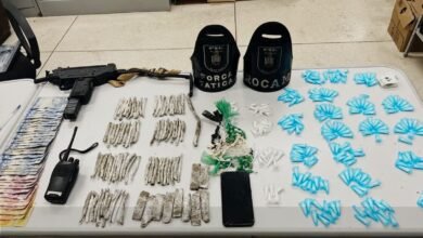 Polícia prende homem com drogas e arma em Morro de Santos