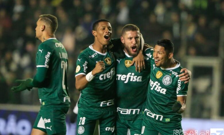 Palmeiras vence o Juventude no Sul e se aproxima da liderança do Brasileirão