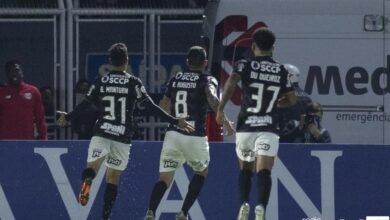 Corinthians vence o Bragantino e mantém a liderança do Brasileirão