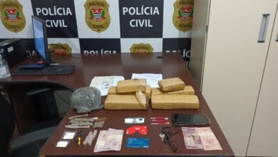 Tio e sobrinho são presos por tráfico de drogas em Itanhaém