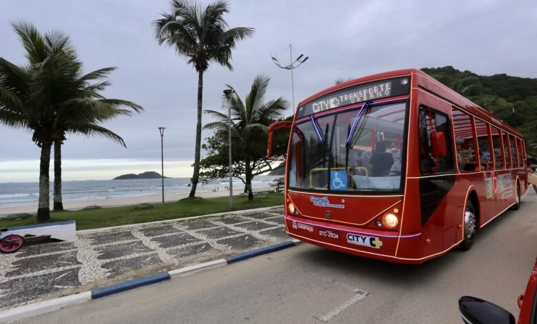 Preço do ônibus turístico em Guarujá está mais barato nestas férias de julho