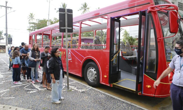 Preço do ônibus turístico em Guarujá permanece R$ 15,00 em agosto