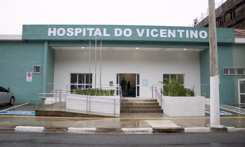 Secretaria de Saúde de São Vicente procura familiares de paciente internada há mais de 50 dias