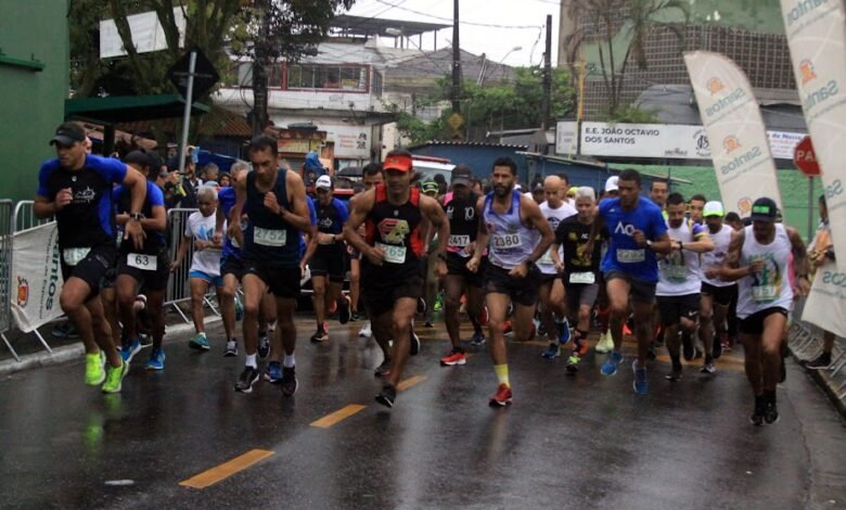 Corrida leva 250 competidores a morros de Santos e realiza ato solidário