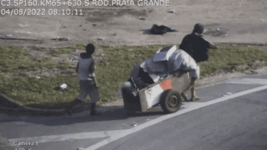 Dupla furta estrutura de proteção na Rodovia dos Imigrantes