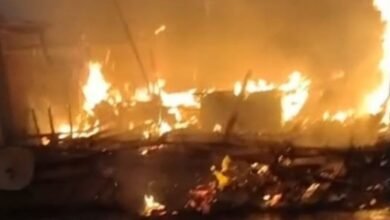VÍDEO - Comunidade do Guarujá sofre com grande incêndio