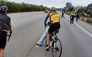 VÍDEO - Grupo rouba ciclista e leva bicicleta de R$ 15 mil em rodovia de SP