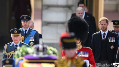 Cortejo do corpo de Rainha Elizabeth é realizado em Londres