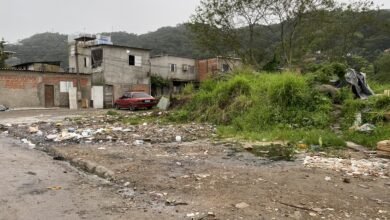 Prefeitura de Guarujá desmantela dois pontos clandestinos de descarte irregular de lixo