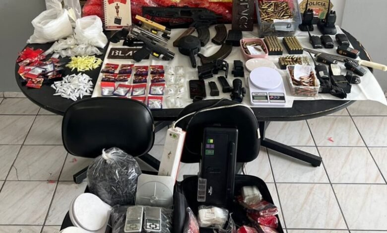 Polícia Civil prende o "Tigrão" do tráfico de drogas e apreende arsenal em Santos
