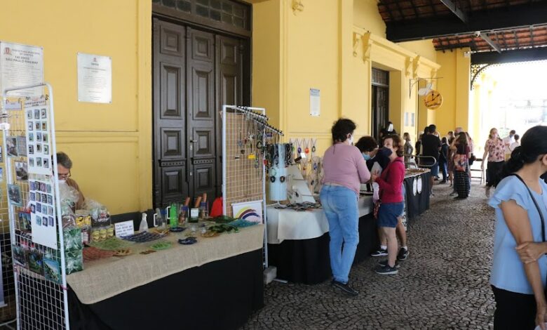 Centro de Santos é agitado com o 'Esquenta Copa'