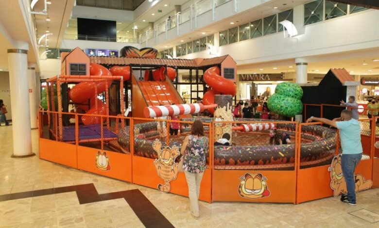 O Garfield promete entreter a criançada em um shopping de Santos