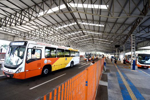 Universitários de Praia Grande podem se inscrever para adquirir transporte gratuito