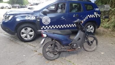 GCM de São Vicente recupera motocicleta furtada após flagrar atitude suspeita