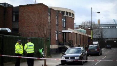 Seis pessoas ficam feridas durante ataque a tiros dentro de igreja em Londres