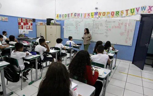 Santos abre inscrições para a contratação de 120 professores temporários