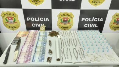 Dupla suspeita de tráfico de drogas é presa em Praia Grande