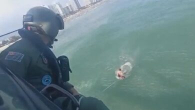 VÍDEO - Helicóptero Águia da Polícia Militar auxilia em resgate em Praia Grande