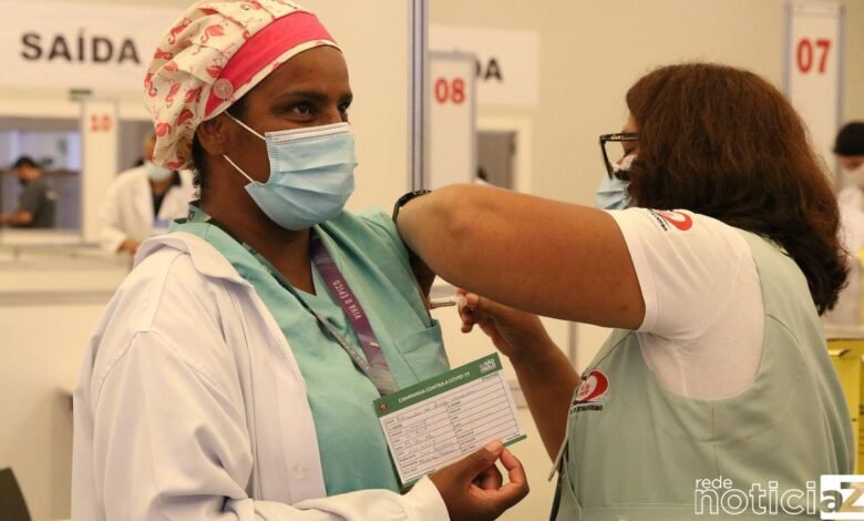 Cerca de 69 milhões de brasileiros estão com dose de reforço atrasada contra a Covid, diz Ministério da Saúde