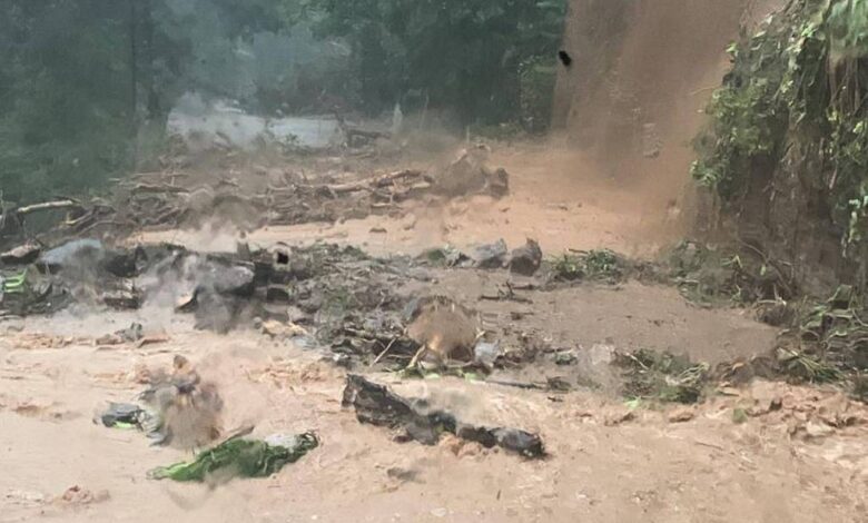 Chuva intensa causa 24 mortes e coloca litoral norte de SP em estado de calamidade