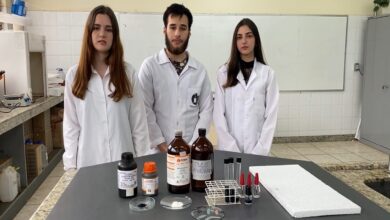 Alunos de escola técnica criam esmalte à base de isopor