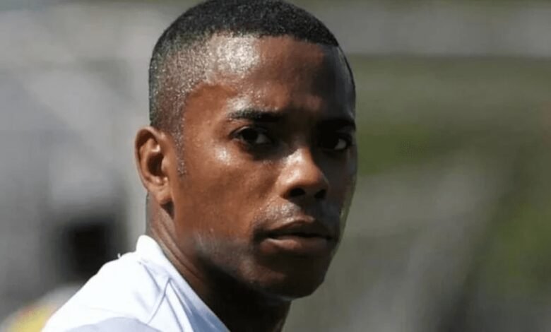 Justiça da Itália pede que Robinho seja preso no Brasil